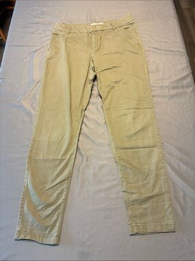 Women's Chino Pants in Light Olive